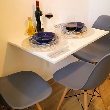 T&d Apartment *