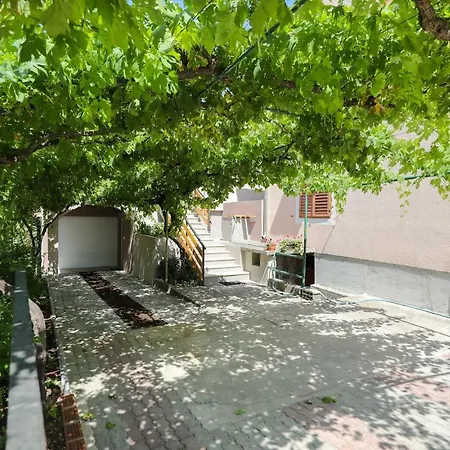 Apartment T&d