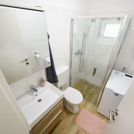 T&d Apartment *